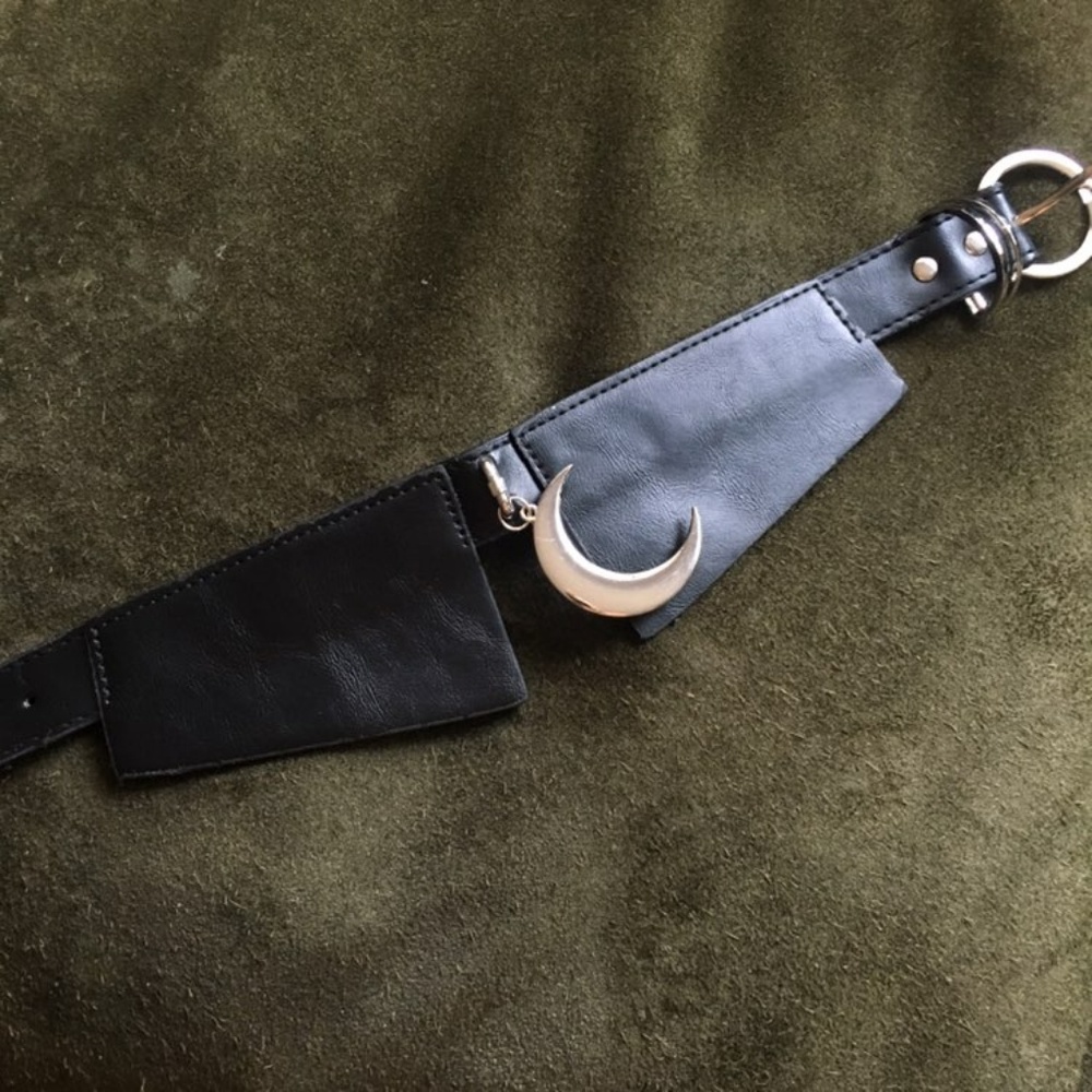 Moondance Choker - Picture 6 of 6